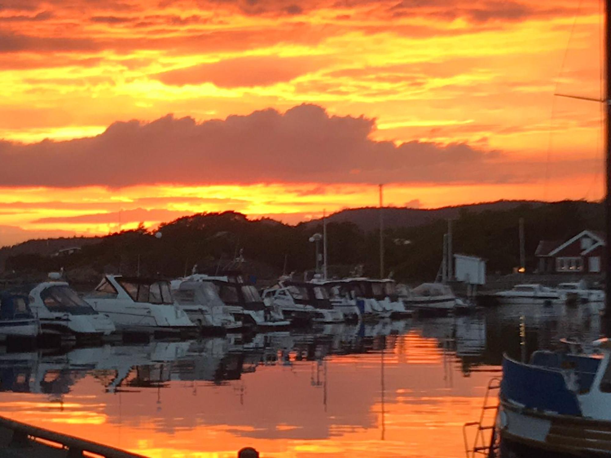 Ny Leilighet I Nevlunghavn Larvik Luaran gambar
